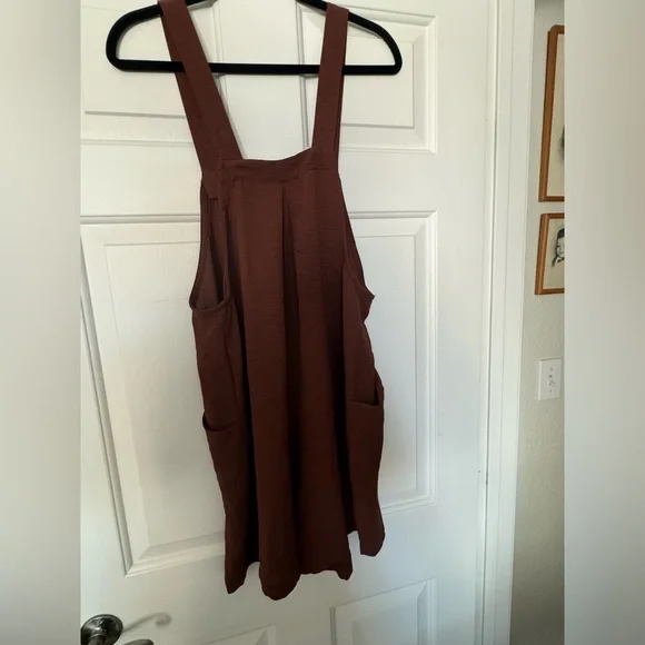 Loose Leg Overall Jumper Shorts Amazon NEW - Picture 3 of 6